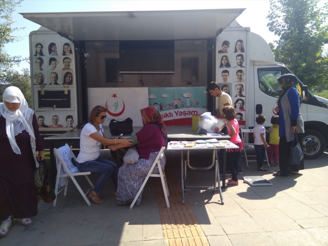 'Sağlıklı Yaşam Aracı' Diyarbakır'da halkla buluştu